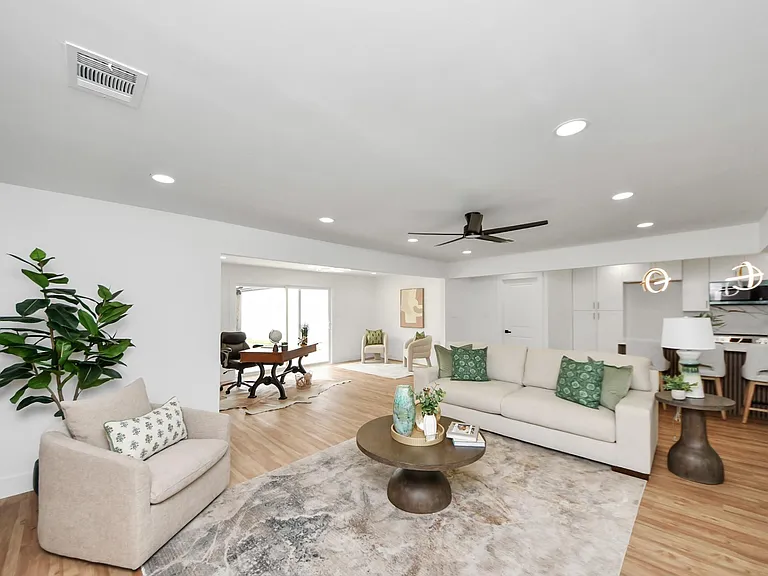 6249 Locke Ln — Photo 17