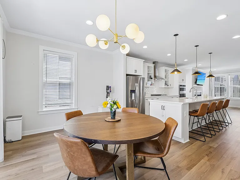 283 Willis St — Photo 8