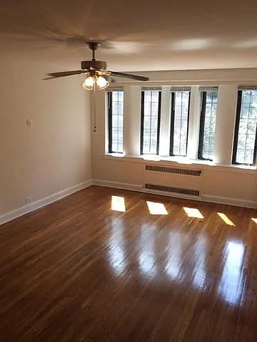 Ambassador Apartments — Photo 4