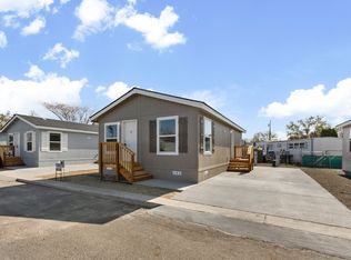 44 Cosmic Ln, Richland, WA 99354