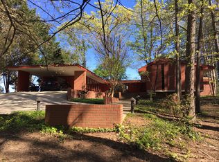 3060 Granville Dr, Raleigh, NC 27609