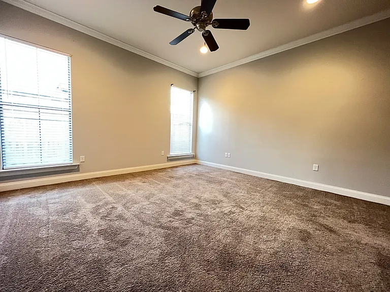8027 Seville ct-05_12072022