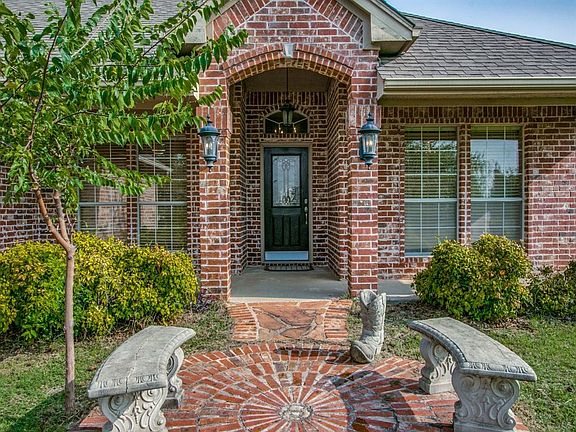 2nd image of 14509 Meadowland Cir