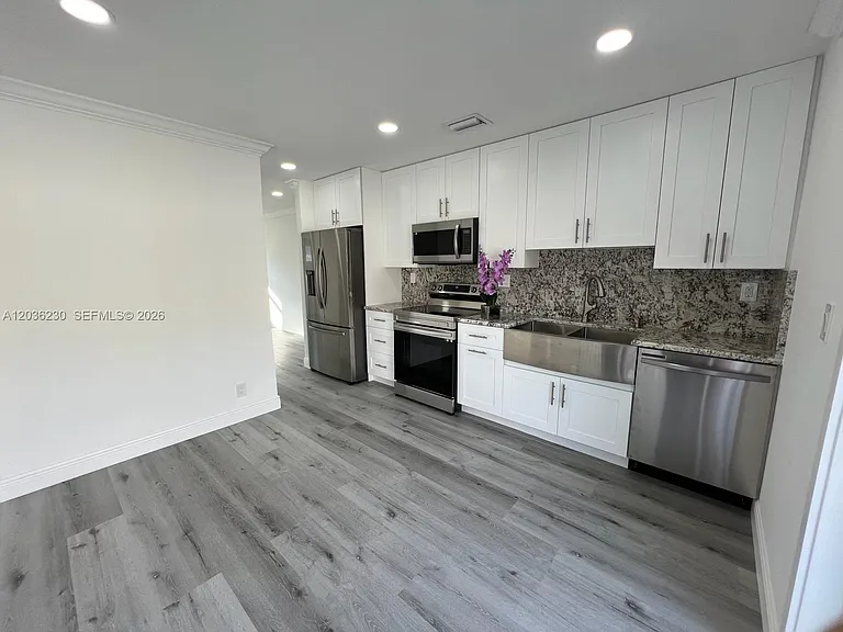 3421 NE 5th Ave #C — Photo 6