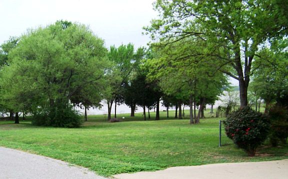 4th image of 10092 Northlake Cir