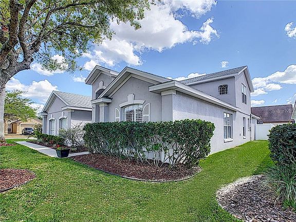 4th image of 14026 Spruce Creek Ln