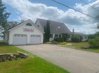 35 Luckys Landing Rd, Glenburn, ME 04401