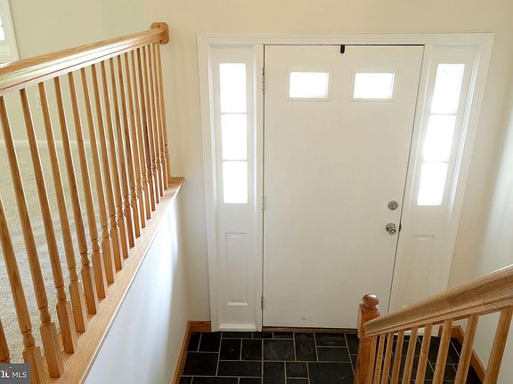 5th image of 667 Devonshire Dr