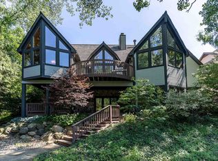 6932 Woodcroft Ln, Fort Wayne, IN 46804