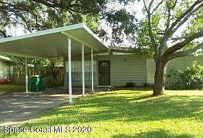 3 bed, 1.5 bath, 1144 sqft, $2,200 — Photo 1