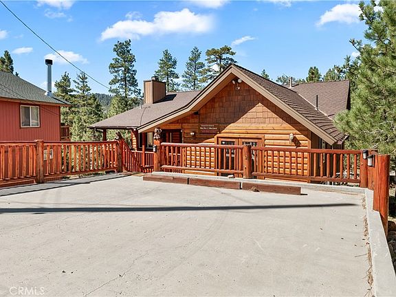 2nd image of 446 Shady Ln