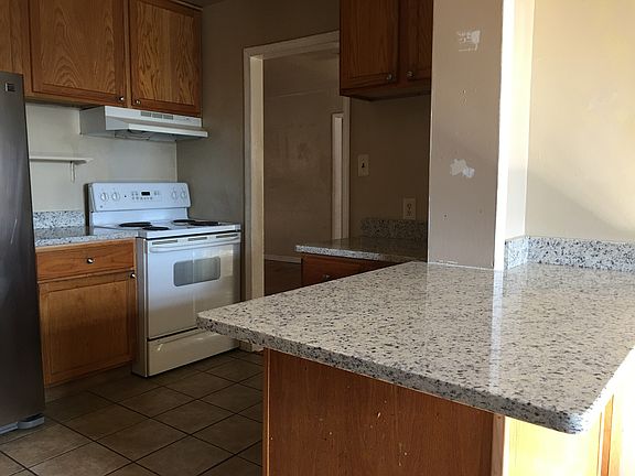 2nd image of 2166 NW Lincoln Ave