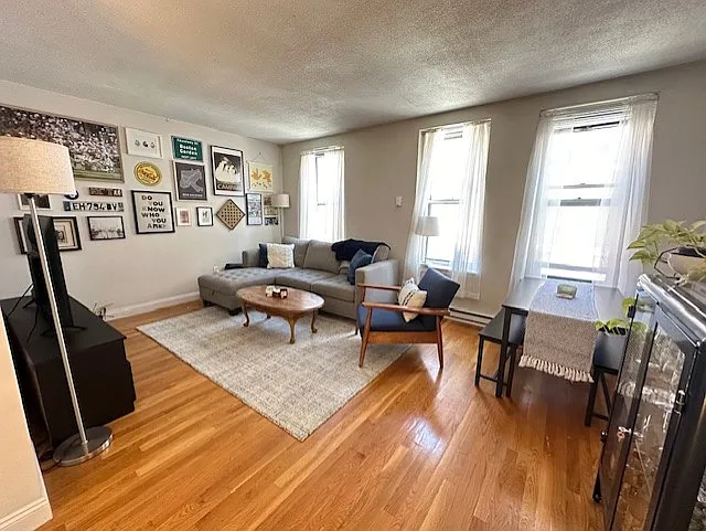 14 Cooper St #202