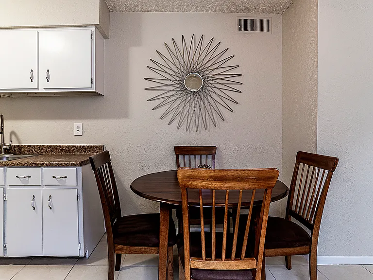 Crossroads Village Apartments — Photo 23