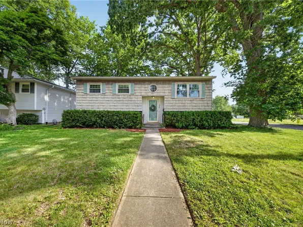 466 Colgate Ave, Elyria, OH 44035