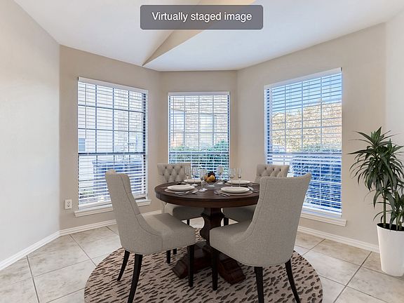 4th image of 11824 Cottontail Dr