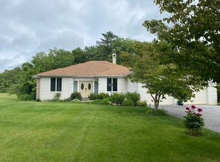 22 Melissa Lynn Dr, Dartmouth, MA 02747