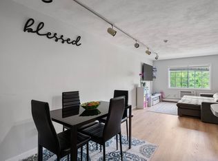 103 Grove St APT 346, Rockland, MA 02370