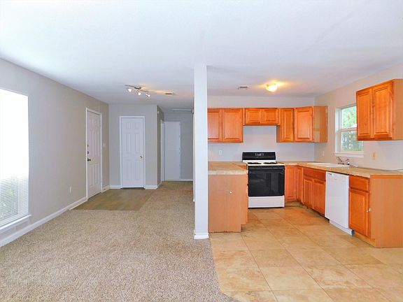 5th image of 306 E Park Dr