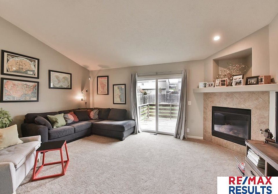 7407 N 74th St, Omaha, NE 68122 | Zillow