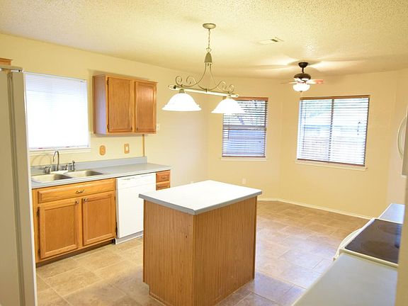 5th image of 4204 Teal Dr