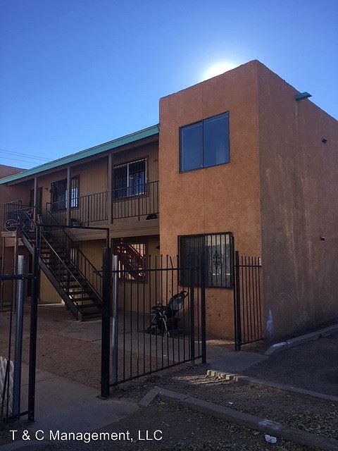 1st image of 312 Grove St NE APT C