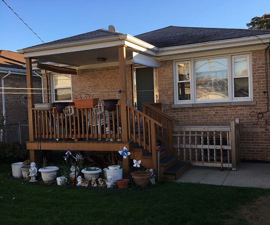 2nd image of 6112 W Bryn Mawr Ave