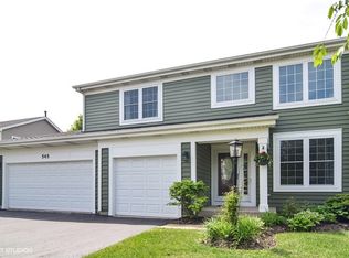 545 E Thornhill Ln, Palatine, IL 60074