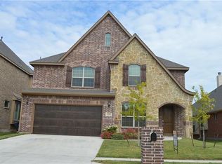 1233 Realoaks Dr, Fort Worth, TX 76131