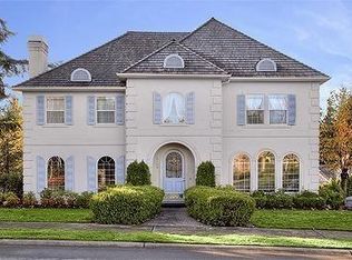 18108 NW Montreux Dr, Issaquah, WA 98027
