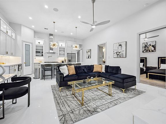 5th image of 3458 Simmons St
