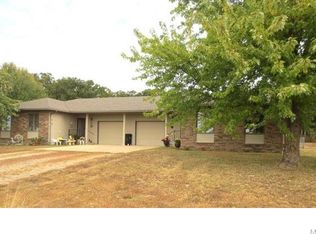 22470 Park Ln, Lebanon, MO 65536