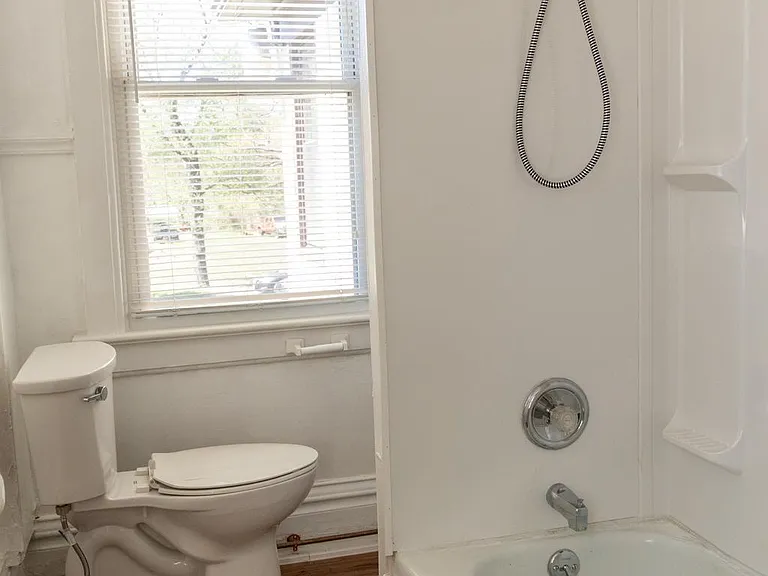 124 Washington Rd #2 — Photo 35