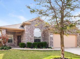 5138 Mountain View Dr, Krum, TX 76249