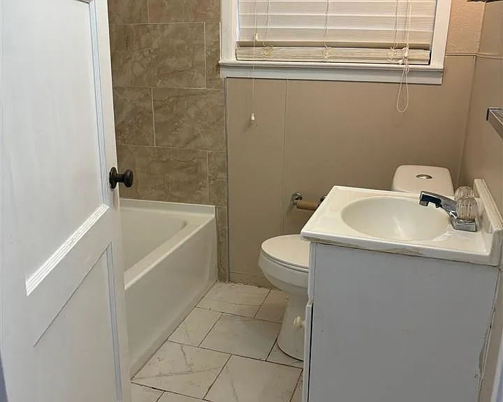 4009 Boren Ave — Photo 10
