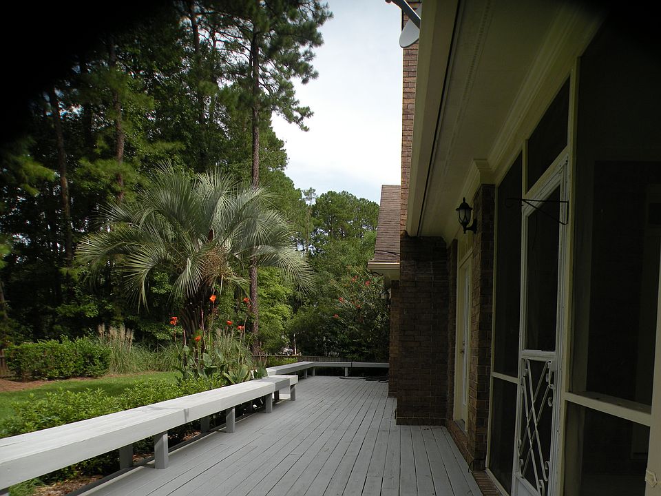 2nd image of 126 Pine Lakes Ave