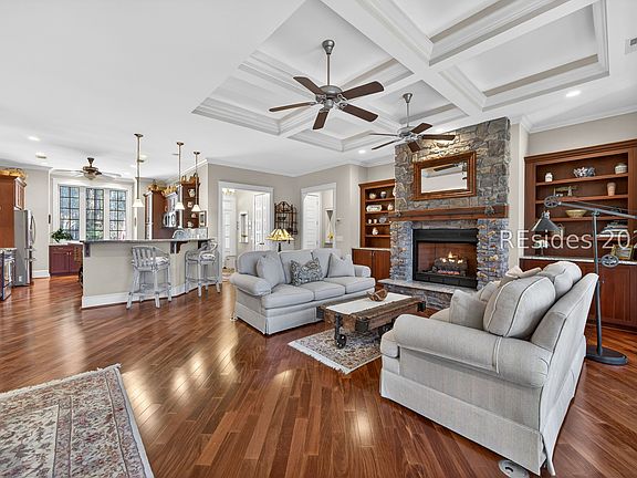 5th image of 37 Anchor Cove Ct
