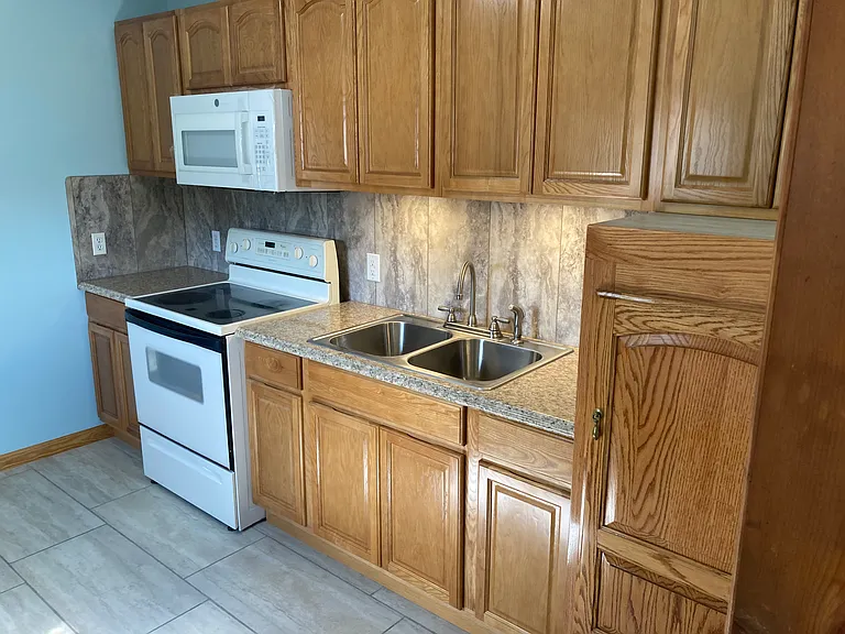 330 Mill St — Photo 5
