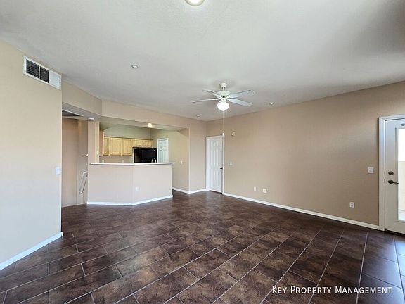 3rd image of 5855 Valley Dr Unit 2070