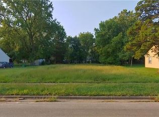 627 W Elm St, Olathe, KS 66061