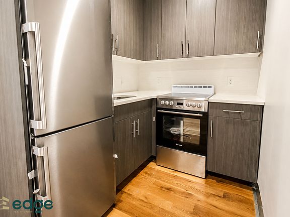 4th image of 236 N 11th St #2B