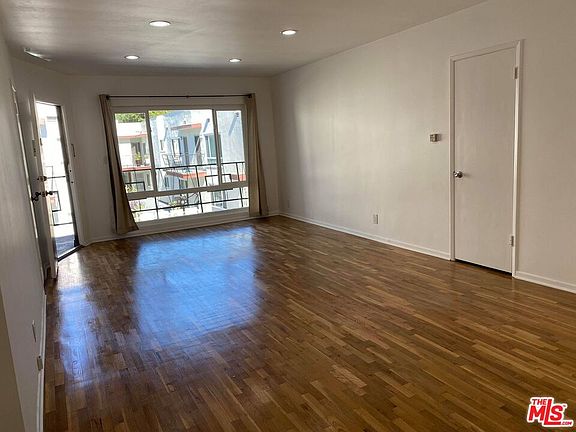 3rd image of 1537 N Laurel Ave #206A