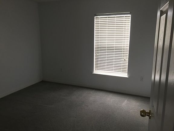4th image of 5440 Silver Thistle Ln