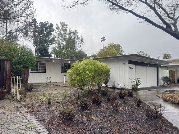 2nd image of 762 Allen Ct