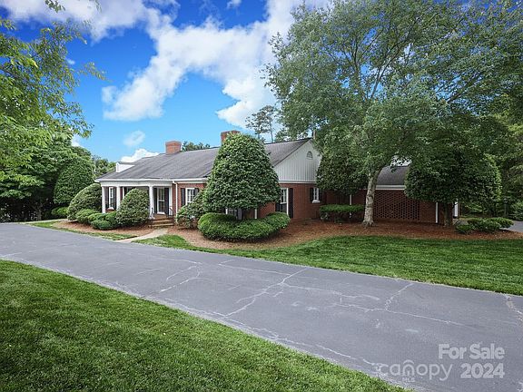 3rd image of 5516 Gorham Dr