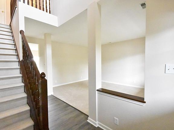 3rd image of 7342 Copperwood Dr