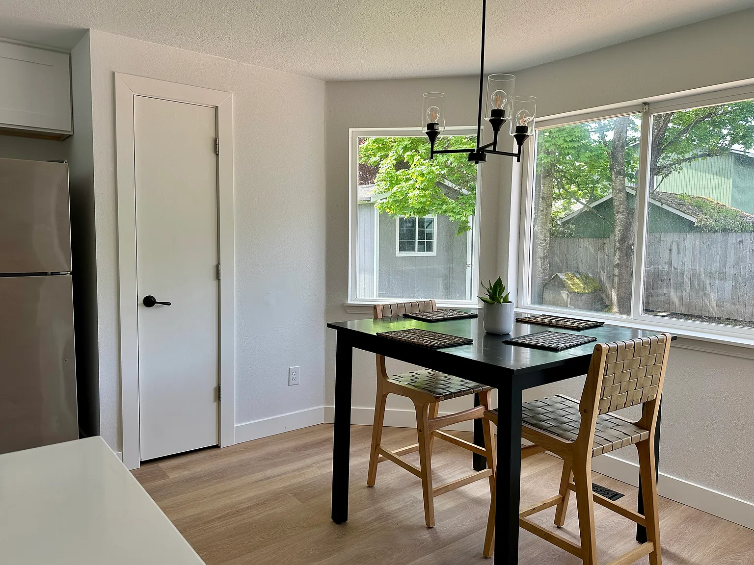 1 bed, 1.5 bath, 1200 sqft, $2,600 — Photo 3