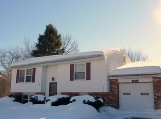 4047 Marlton Cir, Liverpool, NY 13090