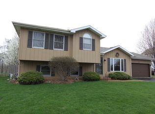 814 Addleman St, Joliet, IL 60431