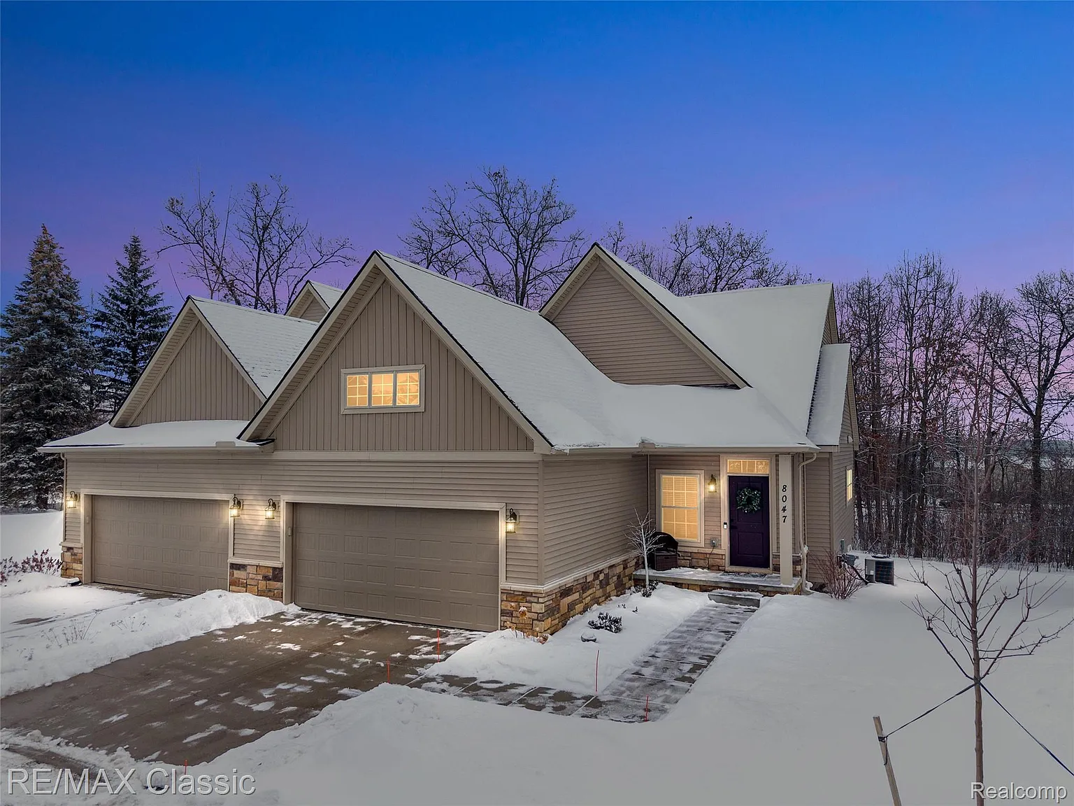 8047 Bridgestone Blvd photo 1